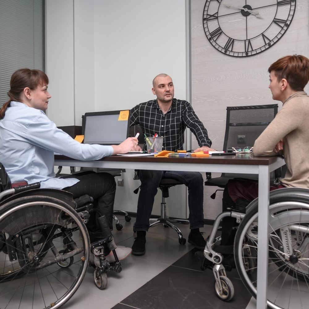 businesswomen-wheelchair-long-view